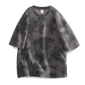 Camiseta Unisex de Talla Grande con Estampado Tie Dye Batik y Pedrería, 220 g/m², 80% Algodón, 20% Poliéster, Fabricada por OEM en Yiwu con 20 Años de Experiencia - Product Image 2