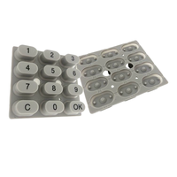 Clavier en silicone flexible personnalisé 3x4 à boutons conducteurs en carbone pour applications d'instruments et de compteurs