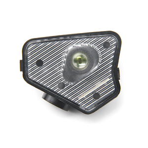 ไฟส่องพื้นกระจกมองข้างแบบ LED สำหรับรถยนต์ พร้อมโลโก้ ADT OEM สำหรับรุ่น W204 W212 W176 W246 W221 GLA GLK - Product Image 2