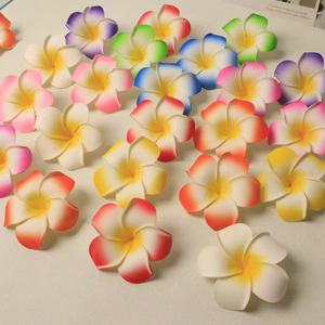 Fermagli per <span class=keywords><strong>capelli</strong></span> con fiori di Plumeria hawaiana sfumati, in schiuma, a forma di Frangipani, all'ingrosso, per feste tropicali, Luau, accessori Mermaidcore - Product Image 3