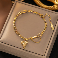 Bracelet de Mode pour Femme en Acier Inoxydable avec Pendentifs Gothiques Perles Chaîne Style Hippie