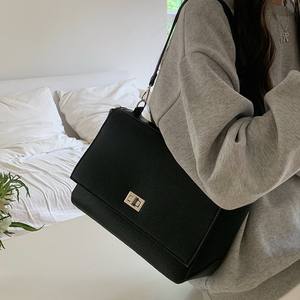 Women's Tote Bag Black Solid Color <b>Lock</b> Flap Shoulder Bag Casual Crossbody Everyday Use - Product Image 1