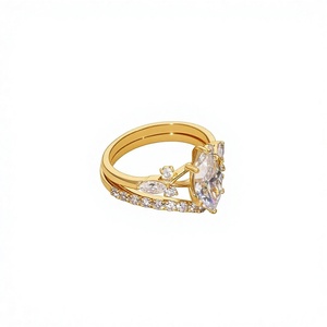 Anillo de Compromiso de Lujo con Diamante Cultivado en Laboratorio de 1.34 CT TDW, Corte Marquesa, Engaste de Garras, Oro Amarillo de 14K, con Diamante Principal de 1.00 CT - Product Image 3