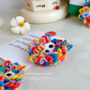 KIVA漫画リトルモンスターDIYかわいいブローチ手作りコットンニットフッククラフト7〜12歳の動物のテーマのための装飾アクセサリー - Product Image 2