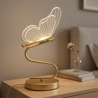 Lampe de table LED au design nordique moderne, veilleuse papillon doré, corps en fer de luxe, petite et simple, blanc chaud, intensité réglable pour chambre à coucher
