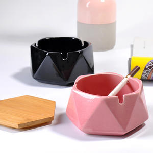 UKETA <span class=keywords><strong>Cendrier</strong></span> réutilisable <span class=keywords><strong>de</strong></span> <span class=keywords><strong>table</strong></span> coupe-vent en bambou <span class=keywords><strong>de</strong></span> haute qualité <span class=keywords><strong>Cendrier</strong></span> à cigares en céramique nordique avec couvercle - Product Image 2