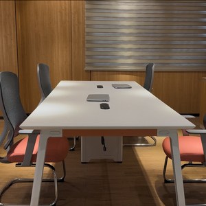 Juego <span class=keywords><strong>de</strong></span> <span class=keywords><strong>mesa</strong></span> y silla <span class=keywords><strong>de</strong></span> conferencia precio al por mayor <span class=keywords><strong>sala</strong></span> <span class=keywords><strong>de</strong></span> reuniones rectangular blanca pequeña <span class=keywords><strong>mesa</strong></span> <span class=keywords><strong>de</strong></span> conferencia para <span class=keywords><strong>4</strong></span> <span class=keywords><strong>personas</strong></span> - Product Image 2