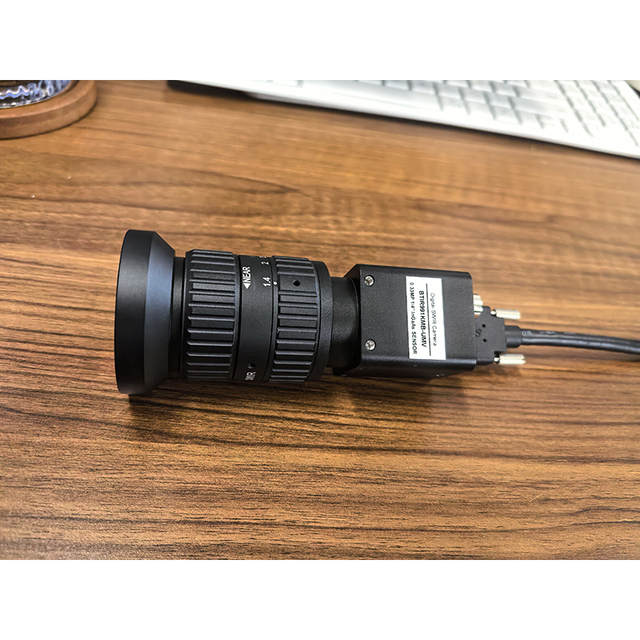 0.33MP 1/4" InGaAs SENSOR SWIR Camera for UAVs in Search & Rescue Operations