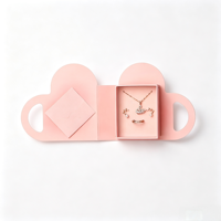 Boîte cadeau rigide à fermeture magnétique en forme de cœur romantique, logo UV quadricolore, ruban pour la Saint-Valentin, anniversaire, bijoux, parfum