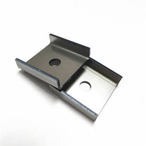 Металлические штампованные детали для сверления листового металла: электрические клеммы-коннекторы из латуни и меди для автомобильных аккумуляторов, изготовленные на станках с ЧПУ - Product Image 1