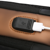 Bolso de Pecho de Piel Sintética PU de Calidad para Hombre, Estilo Bandolera, Deportivo, Impermeable, Antirrobo, con Cremallera y Puerto USB, Ideal para Senderismo y Correr