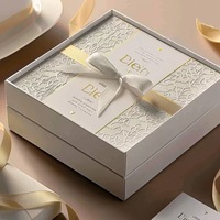 Boîte carrée élégante à motif cœur gaufré en feuille d'or, coffret cadeau bougie et spa pour la Saint-Valentin, promotion écologique pour supermarché