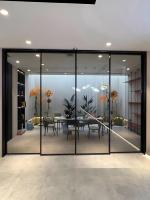 Puertas de vidrio corredizas de aluminio con rotura térmica de doble acristalamiento para entrada exterior de 3 paneles de gran tamaño comercial