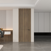 Ensemble de cadres de porte et architraves en bois préfinis pour portes intérieures – Vente en gros pour projets d'appartements – Fournisseur fabricant