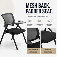 Chaise de classe scolaire en plastique avec siège rembourré, tablette d'écriture rabattable, dossier en fibre de verre PP, cadre en acier, fournisseur OEM pour salles de formation
