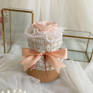 Vente en gros de fleurs conservées couleur personnalisée <span class=keywords><strong>stabilisée</strong></span> roses éternelles immortelles conservées mini <span class=keywords><strong>bouquet</strong></span> en boîte pour cadeau de fête des mères - Product Image 5