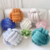 Coussin en velours cristal tressé à la main style nordique INS, nœud boule à trois brins, diamètre 22-28 cm, cadeau pour la décoration intérieure