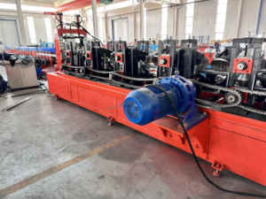 Máquina de Perfilado en Frío de Perfiles C Z U, Entrega Rápida, Automática, Tamaños Intercambiables, Motor PLC, Uso en Paredes - Product Image 5