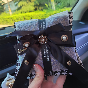 Bolsa de carbón de bambú con diseño de pata de gallo y flores secas, ambientador para coche con eliminación de formaldehído y eliminación de olores. - Product Image 2