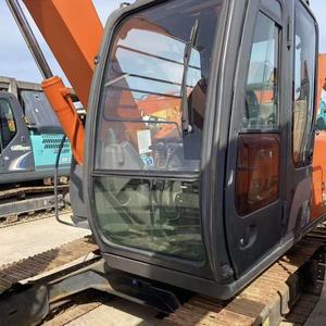 Excavatrice sur chenilles Hitachi ZX70 d'occasion, d'origine japonaise, 7 tonnes, petite taille, performances fiables, à vendre - Product Image 4