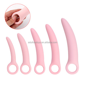 Set di 5 Plug Anali in Silicone, Kit di Allenamento Premium <span class=keywords><strong>per</strong></span> <span class=keywords><strong>Principianti</strong></span> ed Esperti, Giochi <span class=keywords><strong>per</strong></span> <span class=keywords><strong>Adulti</strong></span> <span class=keywords><strong>per</strong></span> Donne - Product Image 1