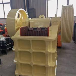 Concasseur à mâchoires d'une capacité de 20 30 50 Tph PE300x500 PE400x600 pour minerai d'or - Product Image 4