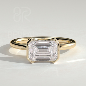 Anillo de Compromiso Personalizado con Diamante Cultivado en Laboratorio VVS IGI, Anillo Solitario de Lujo en Plata 925 con Bisel de Diamante Corte Esmeralda, Joyería Fina para Mujer - Product Image 1