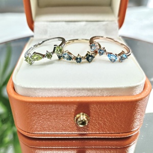 Anillo de Oro de 14k con Piedra Preciosa de Peridoto Verde Tallado, Moderno y Popular, con Incrustaciones Geométricas <span class=keywords><strong>para</strong></span> Mujer, Regalos de Navidad <span class=keywords><strong>para</strong></span> <span class=keywords><strong>Adolescentes</strong></span> - Product Image 5