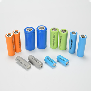 Güçlü küçük el feneri için yüksek kapasiteli 3.6V şarj edilebilir <span class=keywords><strong>5000mah</strong></span> Li Ion pil 26650 silindirik NMC - Product Image 6