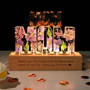 Lampe de nuit LED personnalisée en fleurs séchées, lettre en acrylique personnalisée, décoration de chambre à coucher, cadeau pour <span class=keywords><strong>maman</strong></span>, petite amie, <span class=keywords><strong>anniversaire</strong></span>, Noël - Product Image 1