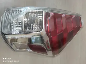 Pièces automobiles très vendues, nouveau style 81561-47272, feu arrière pour Toyota <span class=keywords><strong>Prius</strong></span> V 2012 ZVW40 - Product Image 3