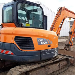 Doosan-Miniexcavadora hidráulica usada, de 6 toneladas excavadora de orugas, en buen estado, con pocas horas, último modelo, variante DX60, Venta barata - Product Image 1
