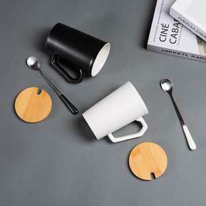 Vente en gros/personnalisé Logo tasse en céramique pour les couples Saint Valentin tasses tasse en céramique mate avec couvercle en bois et cuillère - Product Image 5