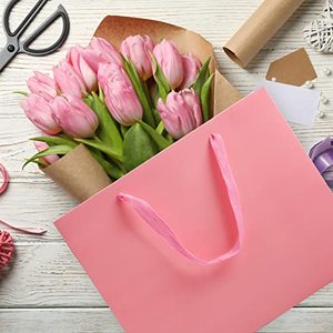 Bolsas de Regalo Pequeñas de Papel con Asas, Personalizadas, Coloridas, con Logotipo Impreso y Cinta Decorativa - Product Image 3