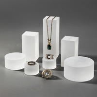 Bloc acrylique transparent Cubes carrés Rectangle boutique de cosmétiques base de présentation de bijoux en plexiglas transparent