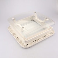 Évent de toit de RV de 400x400mm, puits de lumière RV à double vitrage adapté à une épaisseur de paroi de 30 à 50 mm
