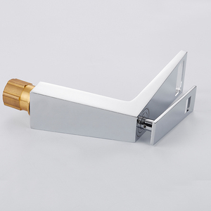 <span class=keywords><strong>Rubinetto</strong></span> del bacino caldo e freddo lavandino del bagno <span class=keywords><strong>rubinetto</strong></span> miscelatore del bacino rubinetti <span class=keywords><strong>rubinetto</strong></span> del bacino miscelatore - Product Image 4