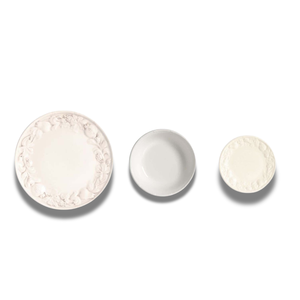 Set di 18 piatti bianchi a forma di melagrana per servire la tavola - Product Image 1