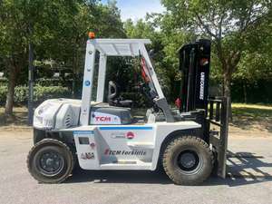 Montacargas de 7 Toneladas en Venta, Diésel, Mástil de Dos Etapas, Altura de Elevación de 3 m, Motor TCM FD70 Original de Japón Usado, Entrega Rápida - Product Image 2