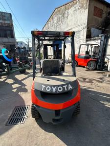 รถยกโตโยต้ามือสองจากญี่ปุ่น ขนาด 2.5 ตัน เครื่องยนต์ดีเซล รถยกดีเซล 2.5 ตัน รถยกโตโยต้ามือสอง 2.5 ตัน สำหรับขาย - Product Image 5