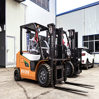 Chariot élévateur électrique compact de 1,5 à 4 tonnes, résistant à l'usure pour une utilisation intensive, autoporté pour la logistique et les centres de distribution de détail