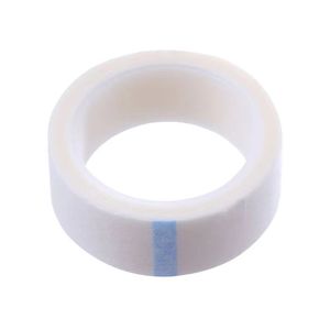Bande adhésive chirurgicale non tissée 1,25x4,5m blanche, adhésif médical pour pansement et fixation des plaies - Product Image 2