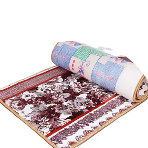 纱线毛毡地毯和简单羊毛毛毡