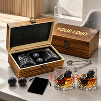 SHUNSTONE – Ensemble de verres à whisky rotatifs personnalisés avec boîte en bois et boule en pierre – Idées cadeaux d'anniversaire pour hommes