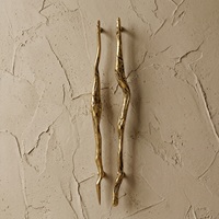 Poignée de tirage abstraite en cuivre pur forgé à la main, design asymétrique unique, quincaillerie de caractère pour intérieurs design