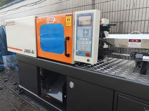 Machine de moulage par injection Chen Hsong JM-88Ai en bon état, petite machine d'injection de 88 tonnes, disponible à la <span class=keywords><strong>vente</strong></span> immédiate - Product Image 5