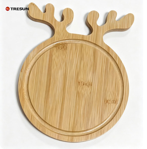 Plateau à charcuterie en bambou en forme de sapin de Noël, plateau à fromage avec couteaux à fromage, coffret cadeau de Noël - Product Image 4