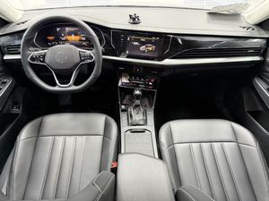 Sedán Ejecutivo <span class=keywords><strong>2023</strong></span> VW Passat 280TSL, Listo para <span class=keywords><strong>Negocios</strong></span>, <span class=keywords><strong>en</strong></span> Perfectas Condiciones, Sin Operar, con Informe, para Reventa <span class=keywords><strong>en</strong></span> GCC/MENA - Product Image 5