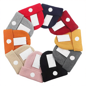 Topi Musim Gugur dan Musim Dingin Desainer dengan Logo Mewah Hangat untuk Pria dan Wanita, Cocok untuk Bisnis & Perjalanan, Bahan Umum - Product Image 4