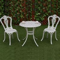 Ensemble de jardin Mobilier d'extérieur en fonte d'aluminium Ensemble de chaises de patio Table de barbecue Foyer en céramique Ensemble de barbecue pour jardin